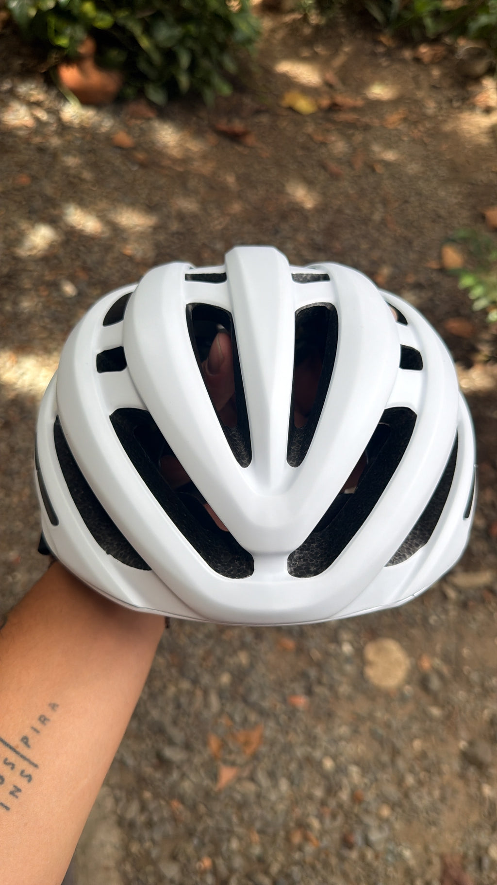 Casco GIRO AGILIS