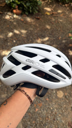 Casco GIRO AGILIS