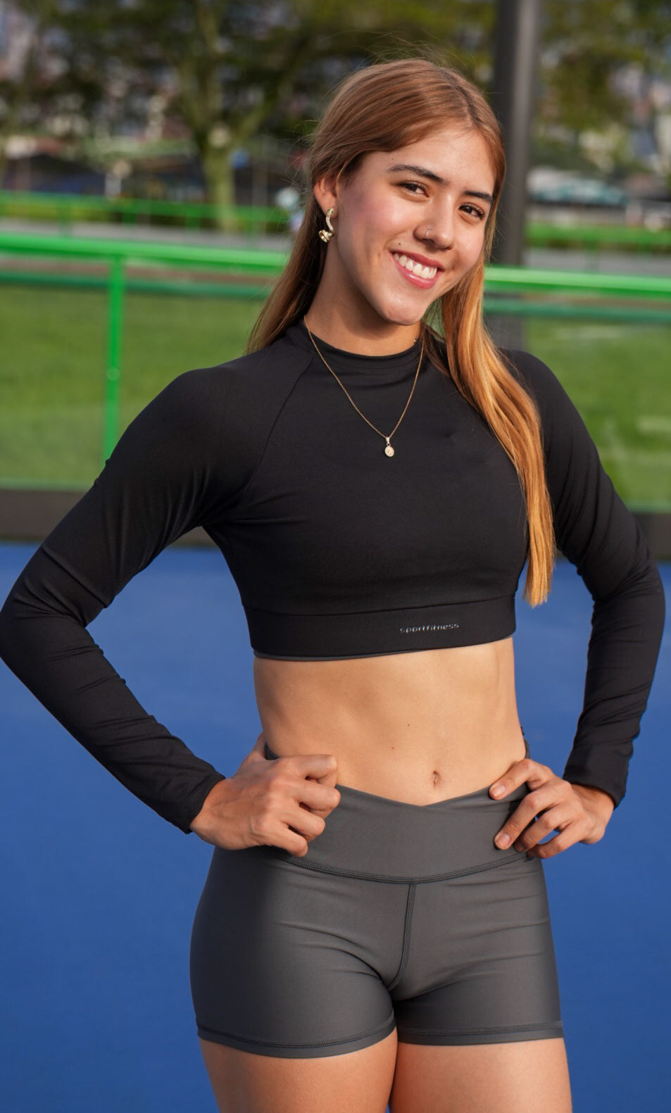 Top Manga Larga Snoop Sportfitness – Estilo Crop y Rendimiento Superior